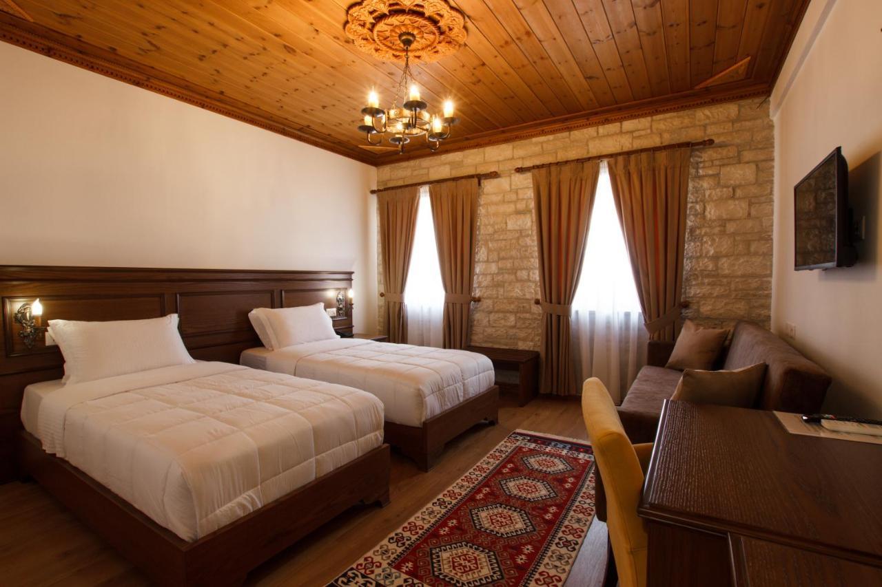 Gjirokastër Rose Garden Hotel מראה חיצוני תמונה