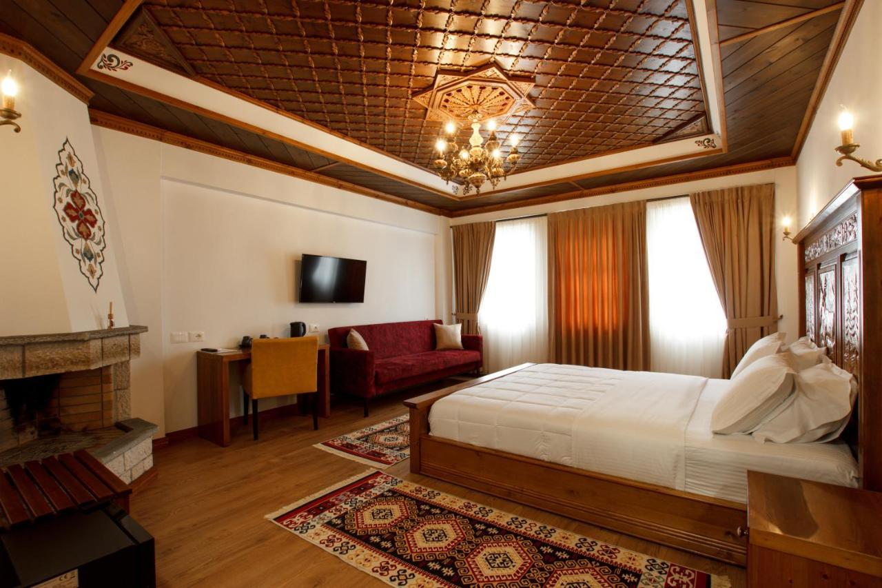 Gjirokastër Rose Garden Hotel מראה חיצוני תמונה