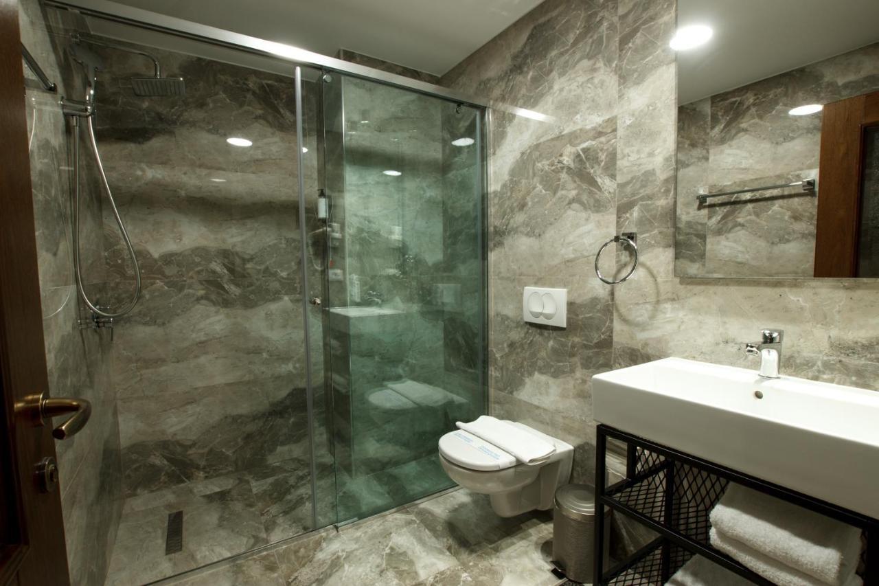 Gjirokastër Rose Garden Hotel מראה חיצוני תמונה